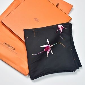 Authentic Hermes Fleurs de Fuchsia Leigh Cooke